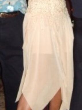 Elegant Ivory Lace Evening Dress